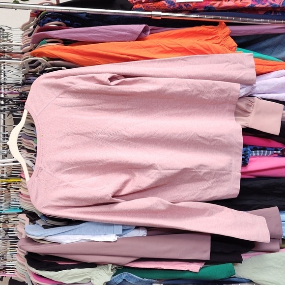 NWT ALL IN MOTION LONG SLEEVE ACTIVE TOP - Picture 5 of 6